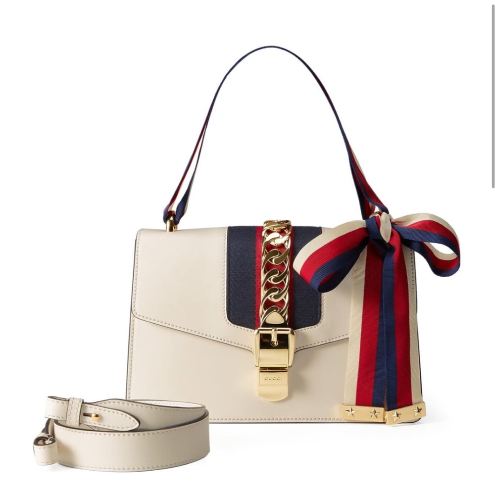 💯 GUCCI SYLVIE CROSSBODY MEDIUM $2750